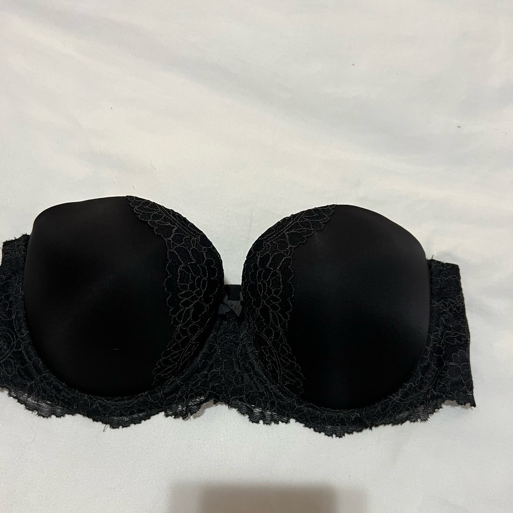 Victoria’s Secret Dream Angels strapless bra